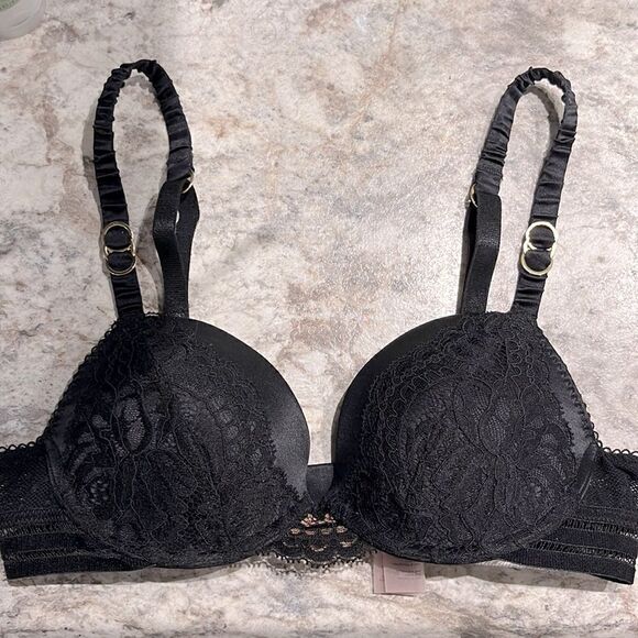 STELLA MCCARTNEY black lace and satiny bra - Picture 1 of 7